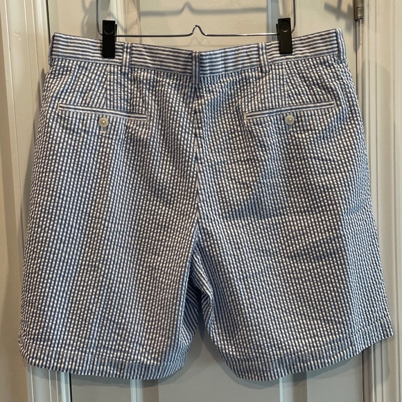 Brooks Brothers Blue and White Striped Men Shorts - Picture 2 of 8